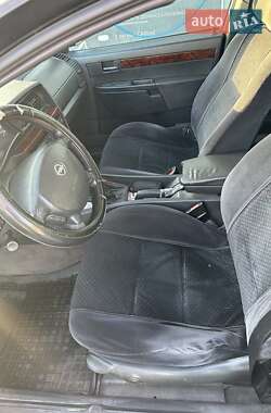 Седан Opel Omega 2001 в 