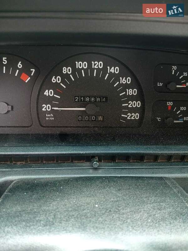 Седан Opel Omega 1989 в Рівному