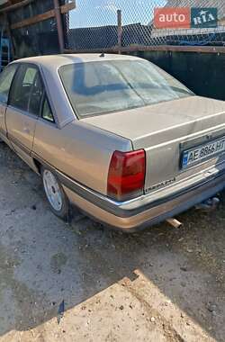 Седан Opel Omega 1991 в Никополе