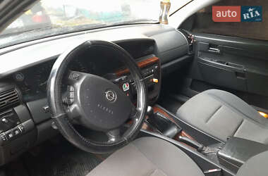 Седан Opel Omega 2002 в 