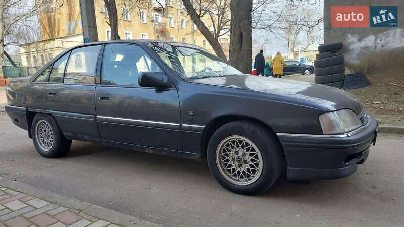 Седан Opel Omega 1991 в Николаеве