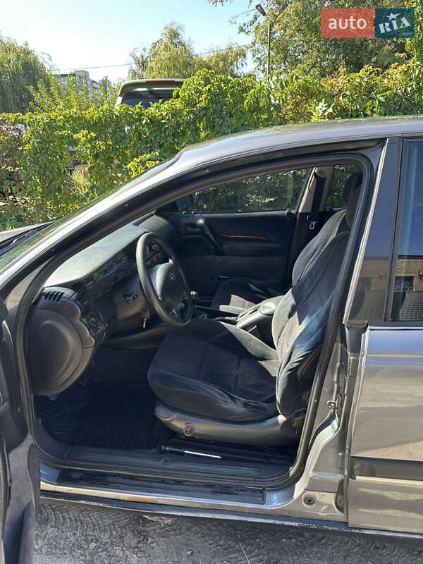 Седан Opel Omega 1998 в Киеве фото 10 Седан Opel Omega 1998 в Киеве