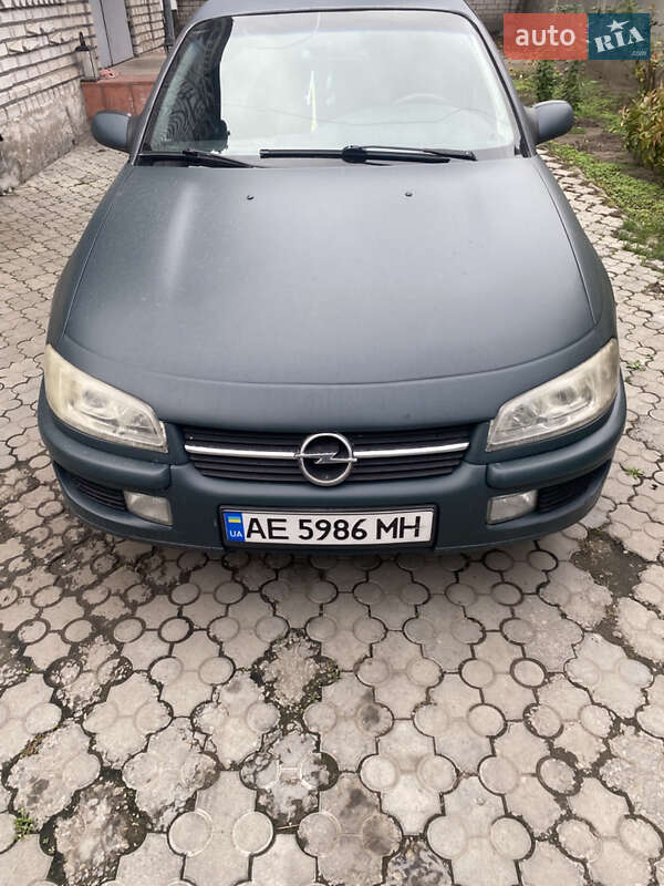 Седан Opel Omega 1997 в Дніпрі