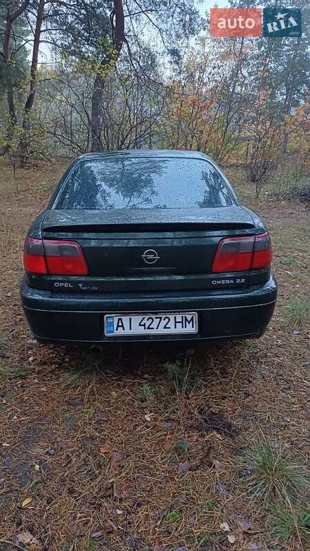 Седан Opel Omega 2000 в Боровій