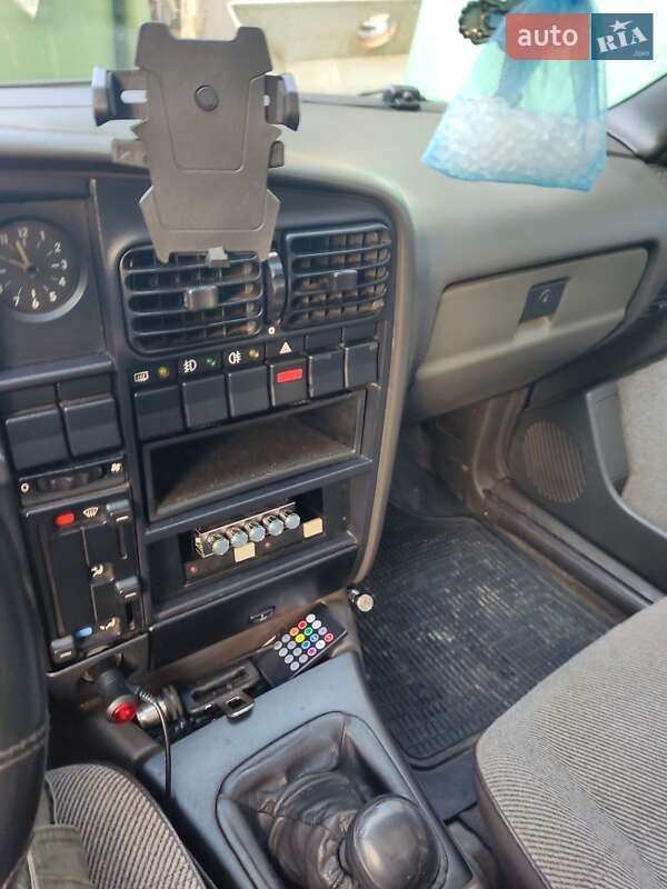 Седан Opel Omega 1989 в Києві фото 3 Седан Opel Omega 1989 в Києві