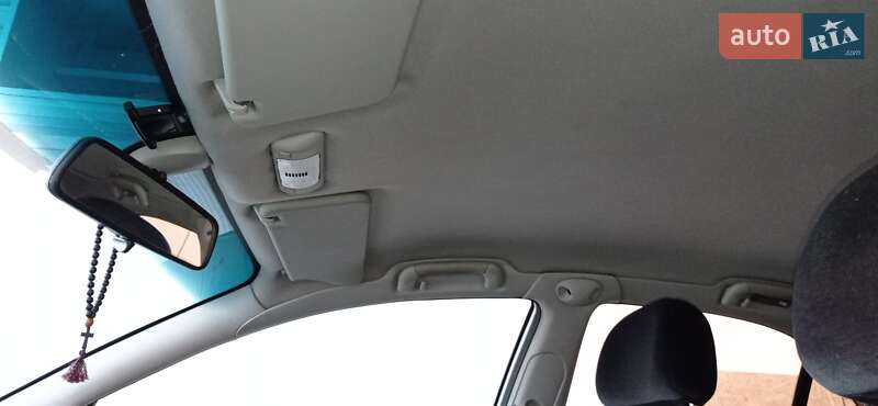 Седан Opel Omega 1999 в Киеве