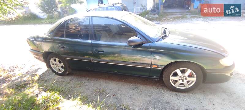 Седан Opel Omega 1995 в Новому Розділі