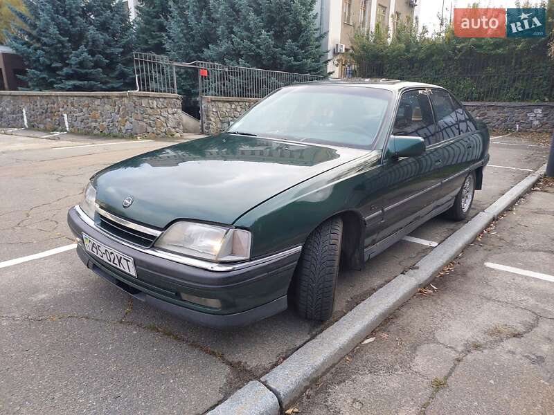 Седан Opel Omega 1992 в Києві фото Седан Opel Omega 1992 в Києві