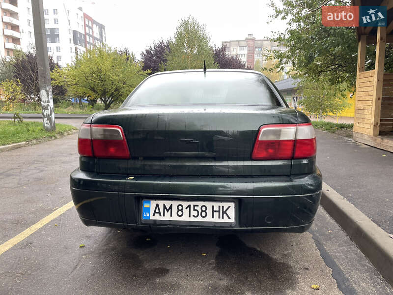 Седан Opel Omega 2000 в Житомире