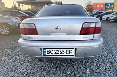 Седан Opel Omega 2000 в 