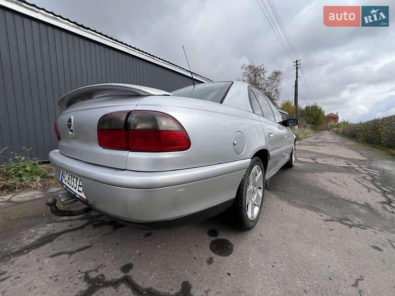 Седан Opel Omega 1999 в Нововолинську фото 3 Седан Opel Omega 1999 в Нововолинську