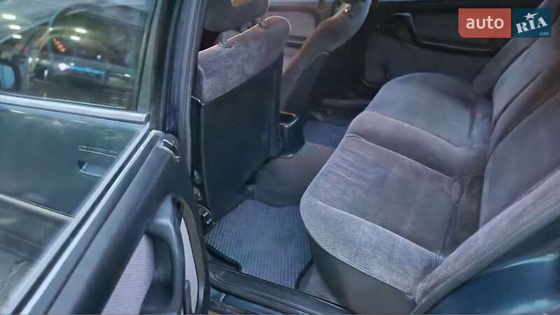 Седан Opel Omega 1992 в Киеве фото 6 Седан Opel Omega 1992 в Киеве