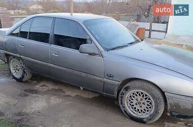 Седан Opel Omega 1986 в Гайсину