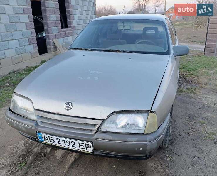 Седан Opel Omega 1986 в Гайсину фото 4 Седан Opel Omega 1986 в Гайсину