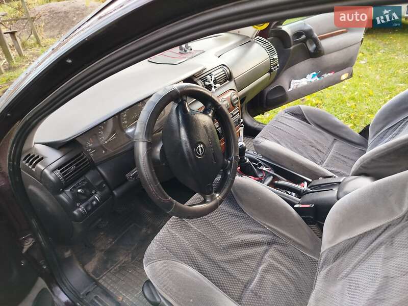 Седан Opel Omega 1997 в Старой Выжевке фото 9 Седан Opel Omega 1997 в Старой Выжевке