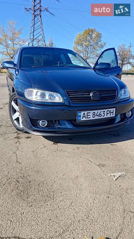 Седан Opel Omega 2000 в Николаеве