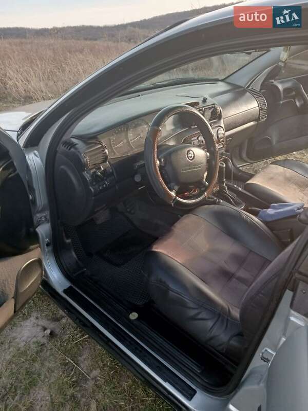 Opel Omega 1999