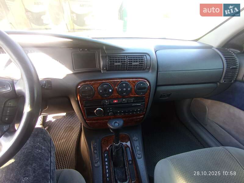 Седан Opel Omega 1999 в Виннице