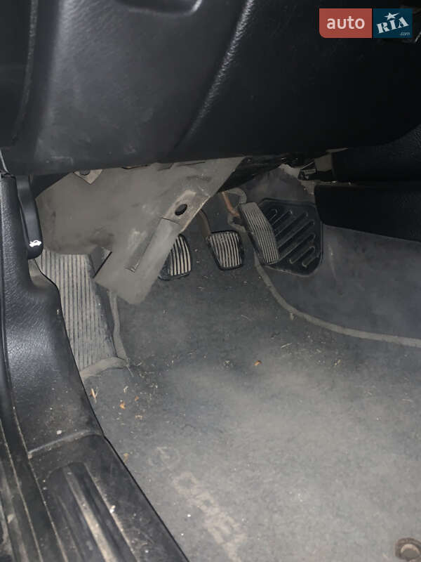 Седан Opel Omega 1996 в Львове