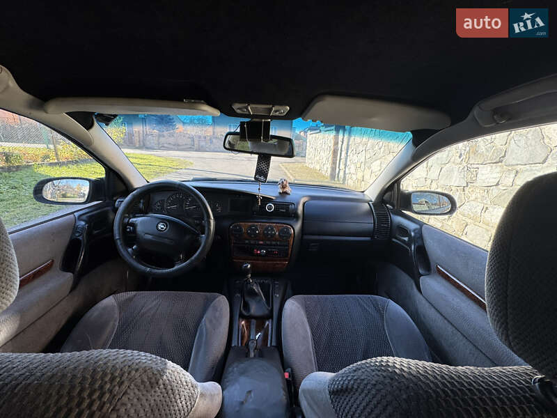 Седан Opel Omega 1997 в Стрые фото 30 Седан Opel Omega 1997 в Стрые