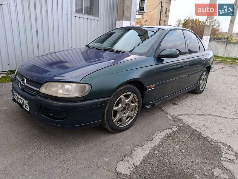 Седан Opel Omega 1994 в Луцке фото Седан Opel Omega 1994 в Луцке