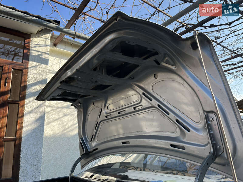 Седан Opel Omega 1987 в Ізмаїлі