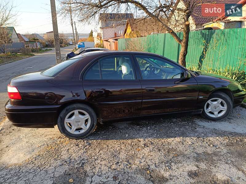 Седан Opel Omega 2000 в Запоріжжі фото 4 Седан Opel Omega 2000 в Запоріжжі