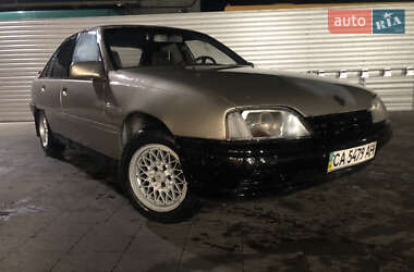 Седан Opel Omega 1987 в Владимире