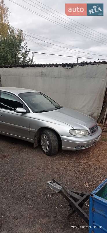Седан Opel Omega 2000 в Недригайліву