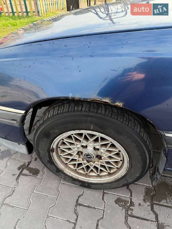 Седан Opel Omega 1991 в Каменском