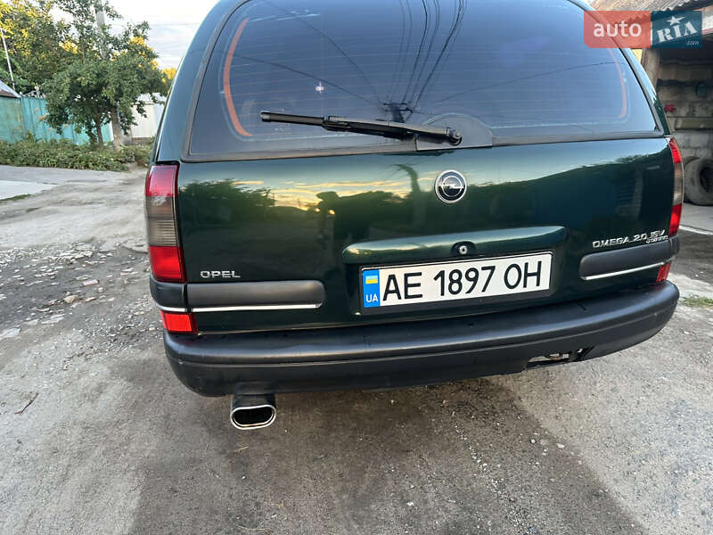 Универсал Opel Omega 1995 в Днепре