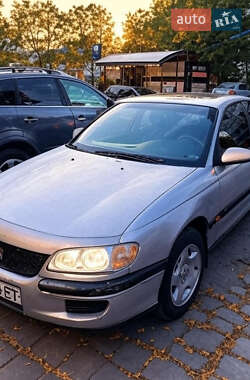 Седан Opel Omega 1995 в Южному