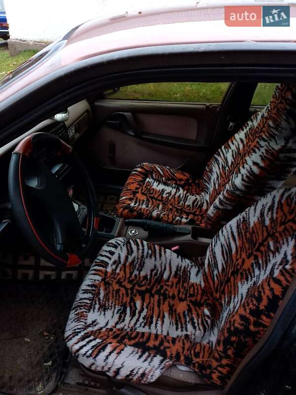 Седан Opel Omega 1986 в Нетішині