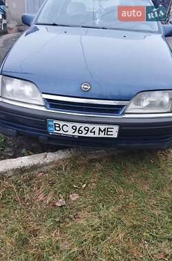Седан Opel Omega 1992 в Буске