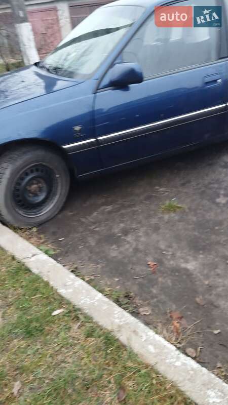 Седан Opel Omega 1992 в Буске фото 12 Седан Opel Omega 1992 в Буске