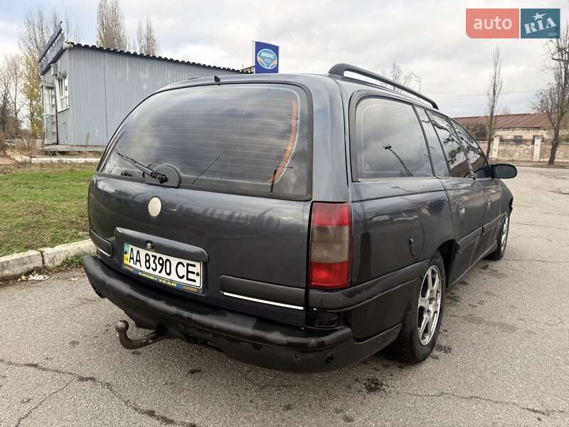 Універсал Opel Omega 1996 в Києві