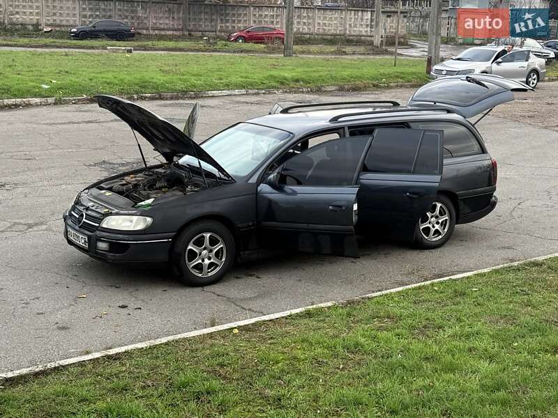 Універсал Opel Omega 1996 в Києві