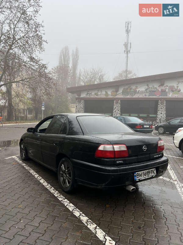 Седан Opel Omega 2002 в Одесі