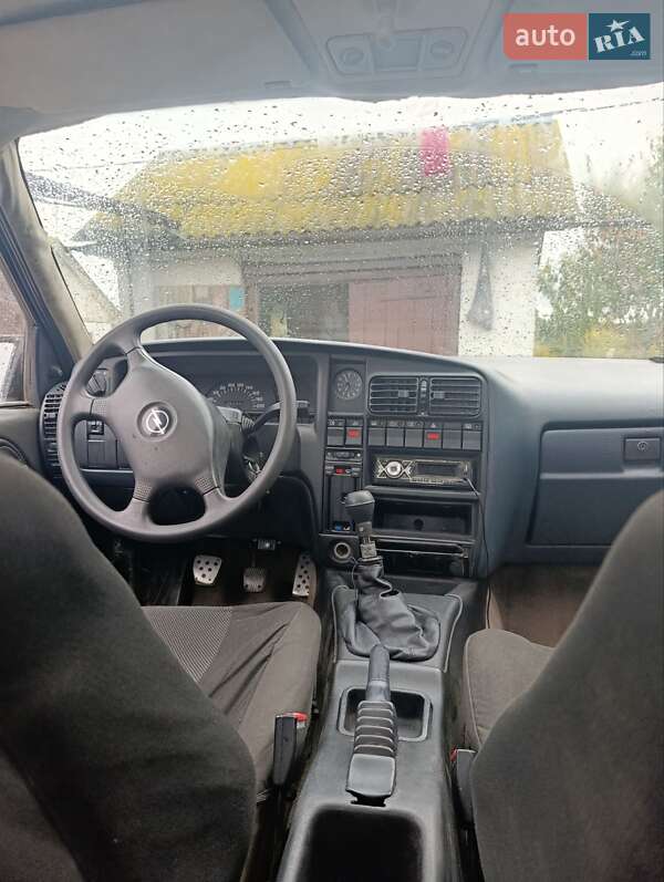 Седан Opel Omega 1991 в Виннице
