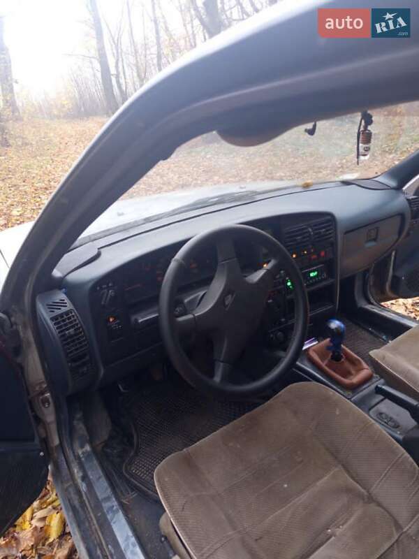 Седан Opel Omega 1989 в Городке фото 6 Седан Opel Omega 1989 в Городке