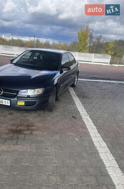 Седан Opel Omega 1998 в Надворной