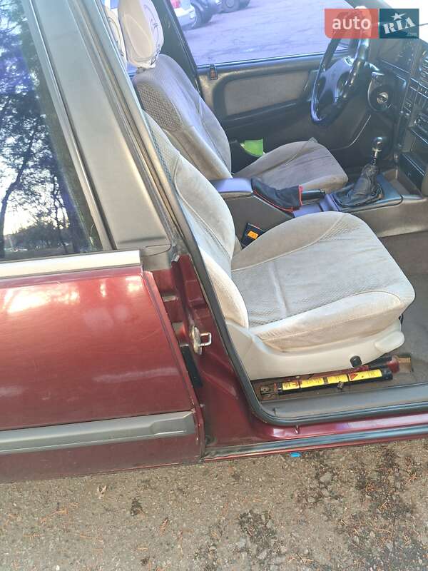 Седан Opel Omega 1990 в Полтаві