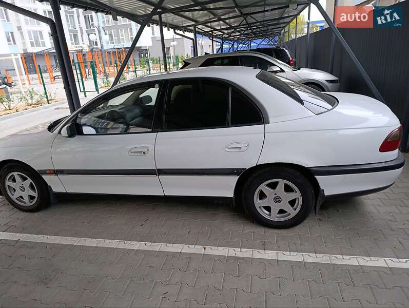 Седан Opel Omega 1995 в Одесі