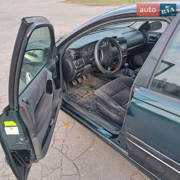 Седан Opel Omega 1994 в Каменском фото 6 Седан Opel Omega 1994 в Каменском