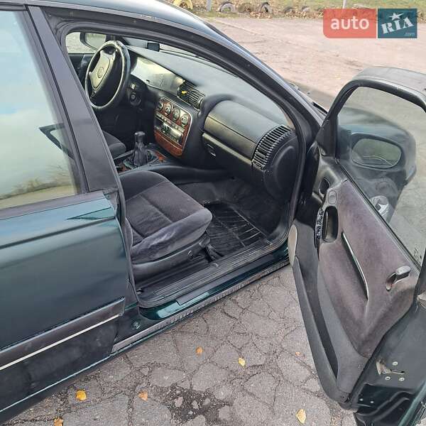 Седан Opel Omega 1994 в Каменском фото 17 Седан Opel Omega 1994 в Каменском