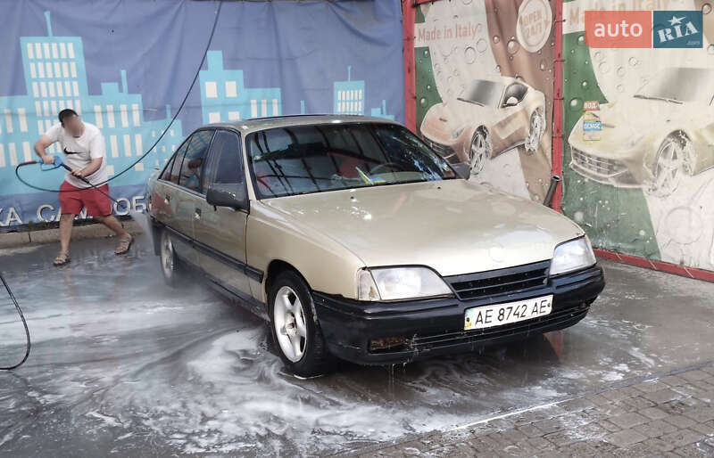 Opel Omega 1989