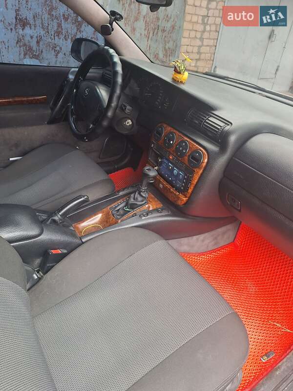 Седан Opel Omega 1998 в Николаеве