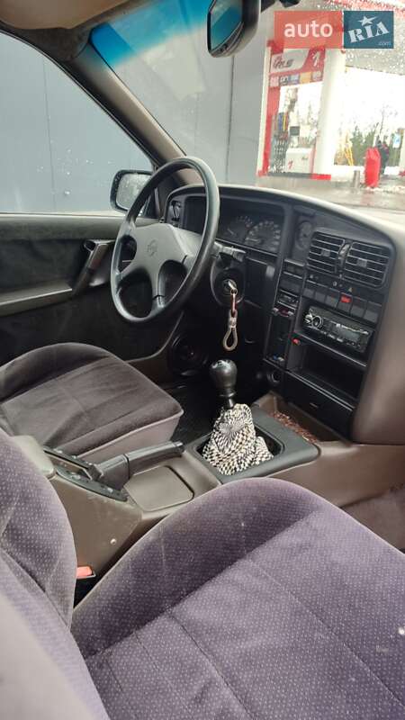 Седан Opel Omega 1989 в Кривому Розі фото 8 Седан Opel Omega 1989 в Кривому Розі