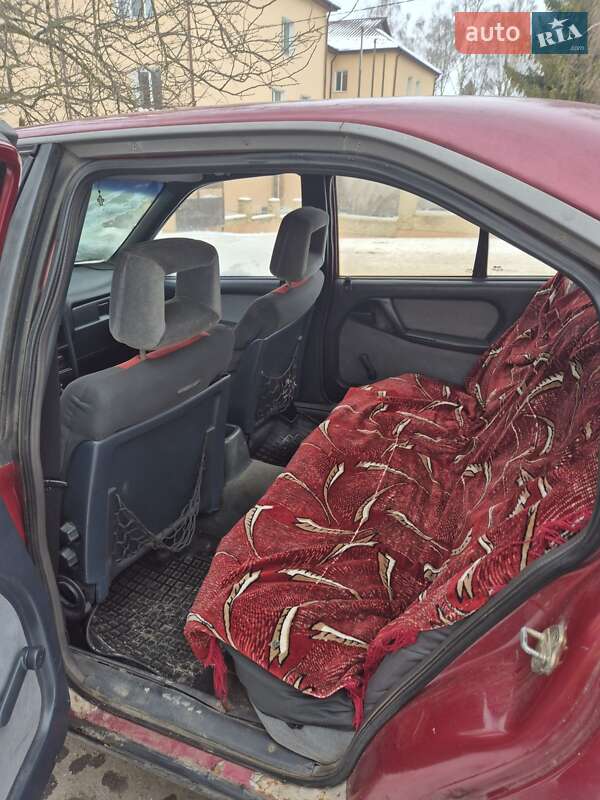 Седан Opel Omega 1987 в Красилове