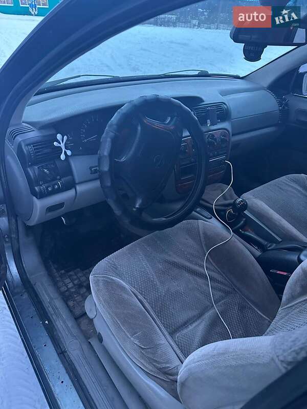 Седан Opel Omega 1995 в Коростені фото 3 Седан Opel Omega 1995 в Коростені